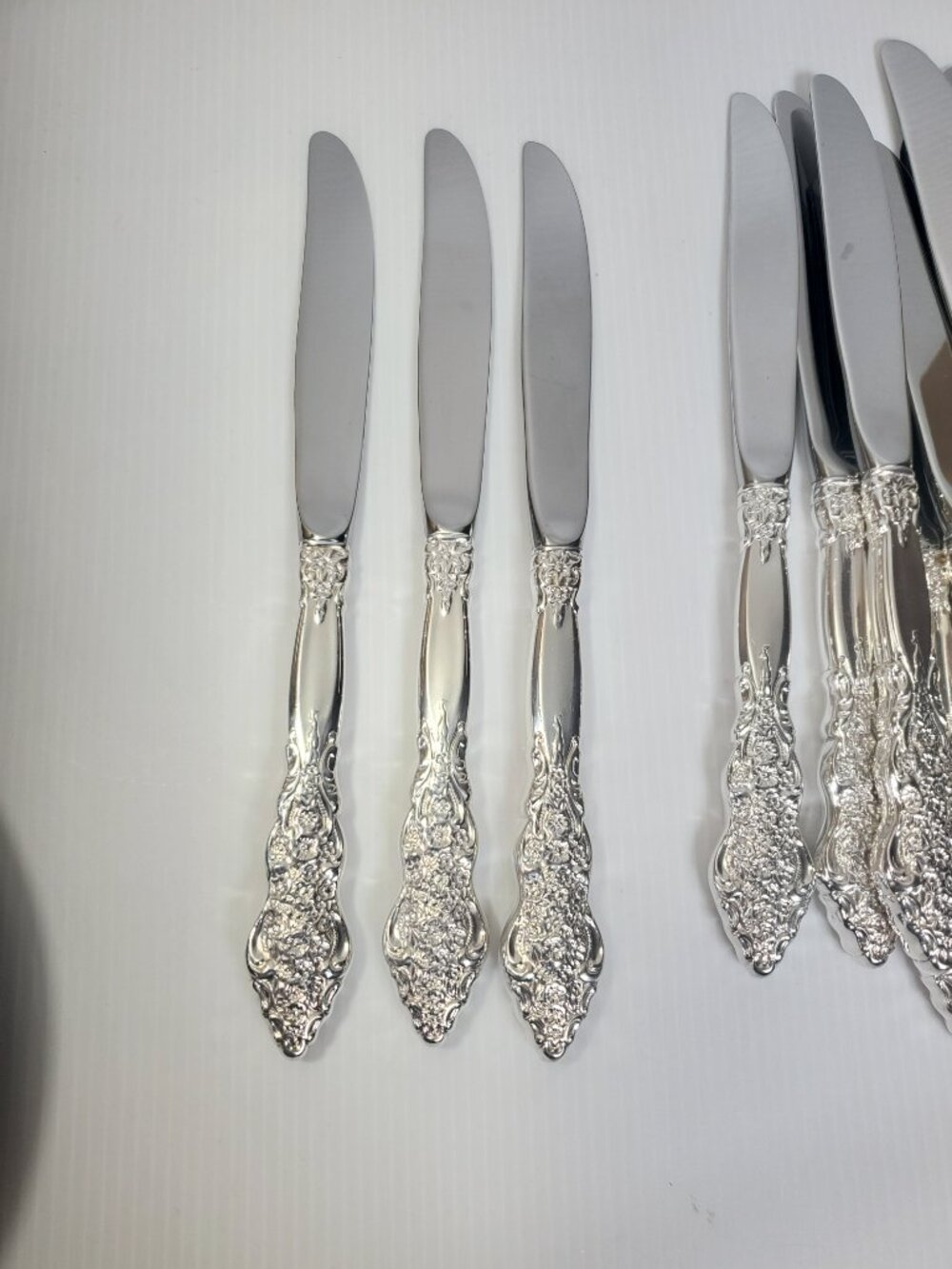 Rogers Renaissance Silver Plated Dinner Knives (15 available)